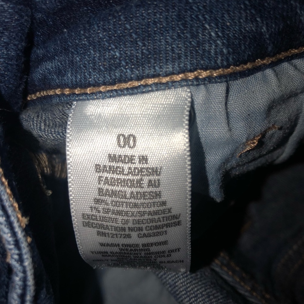 Ripped Aeropostale Denim Shorts - Picture 4 of 4